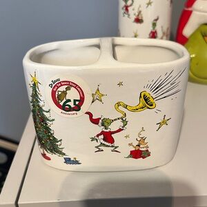 Dr. Seuss Grinch Holiday Toothbrush Holder - White and Red